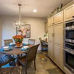 Holiday home In The Heart Of Santa Fe, Walk To Everything Downtown Santa Fe